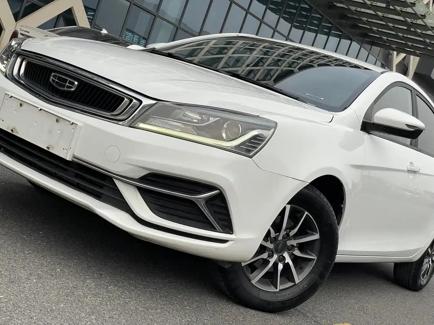 Geely Emgrand 2019 Leading Edition 1.5L Manual Deluxe Model (China VI Emission Standard) — миниатюра 4