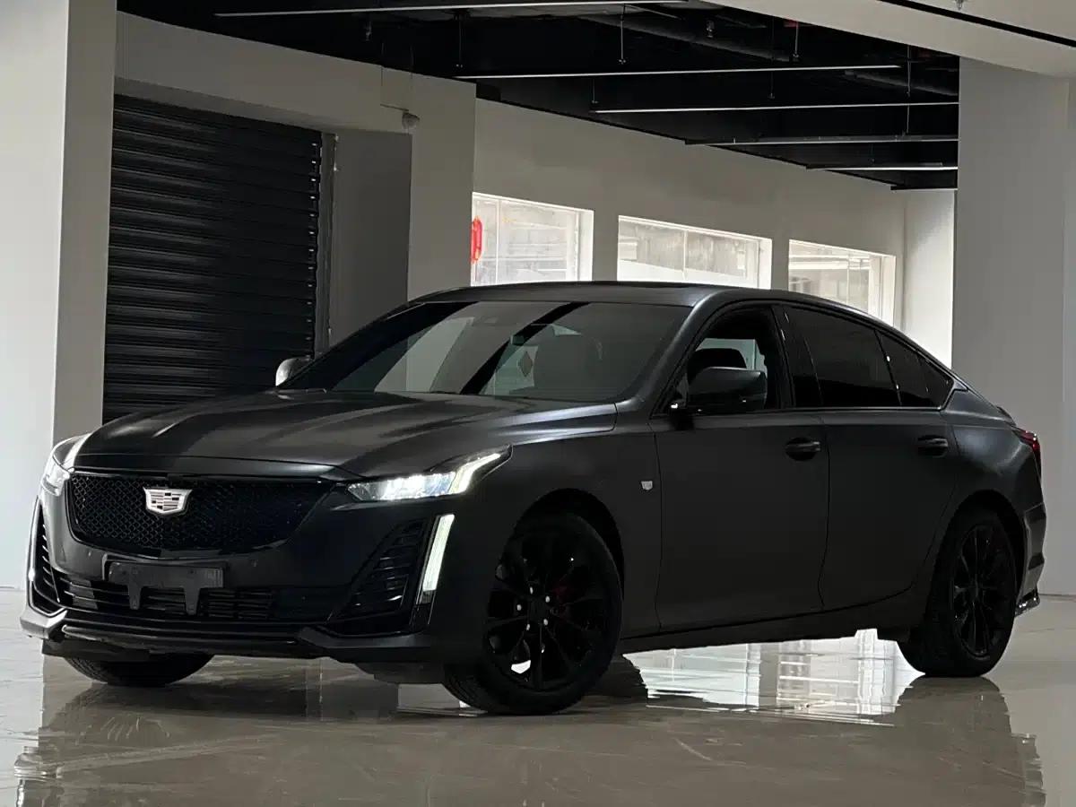 2022 Cadillac CT5 28T Luxury — миниатюра 1