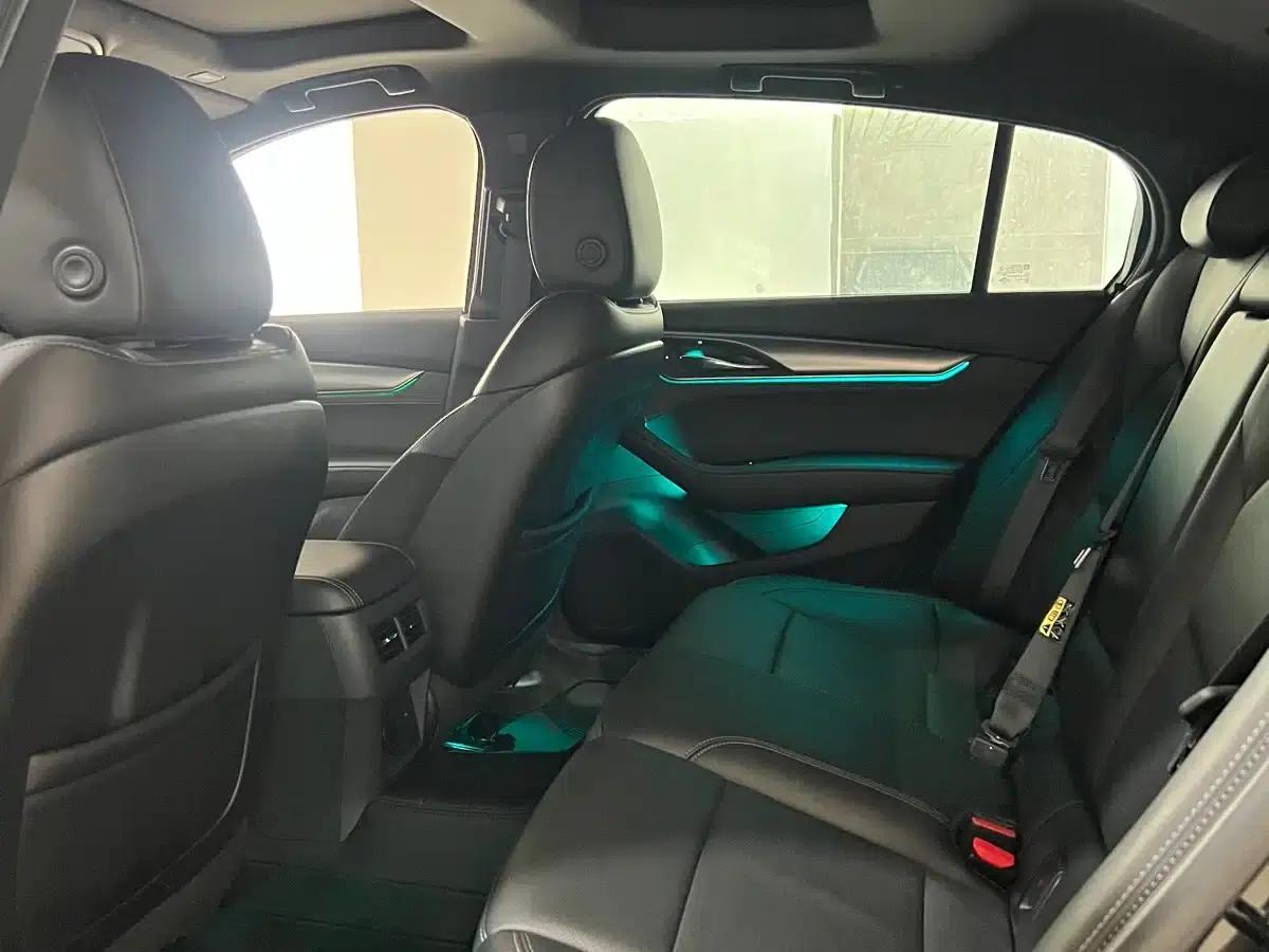 2022 Cadillac CT5 28T Luxury — миниатюра 7