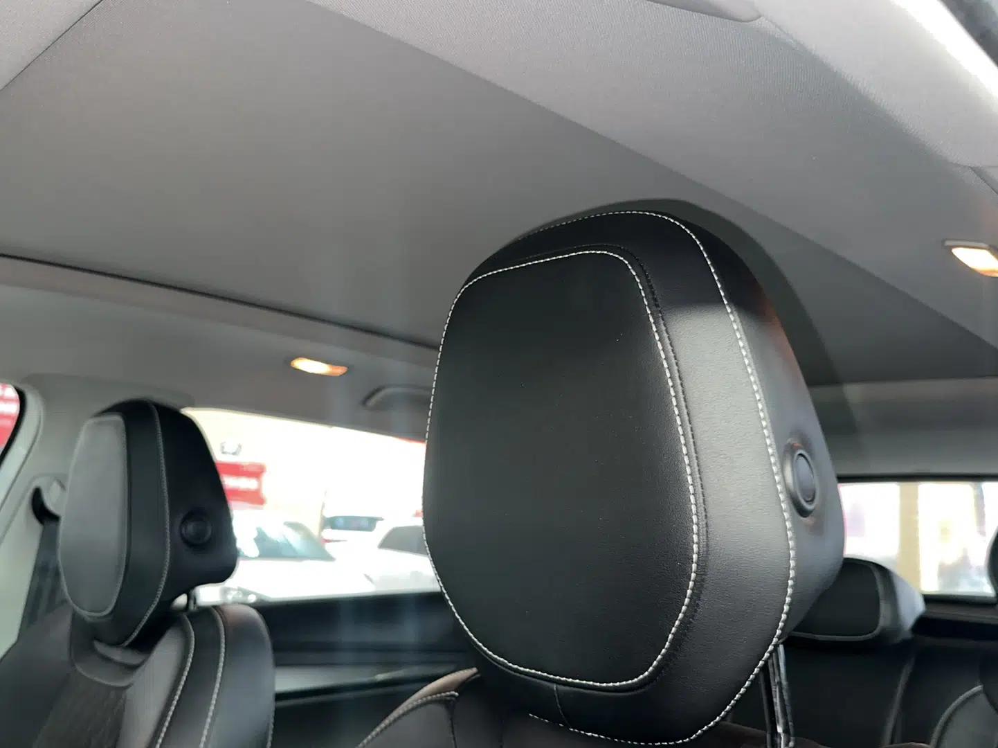 Skoda Karoq 2019 TSI280 SmartDrive Luxury Edition China V Standard — миниатюра 17