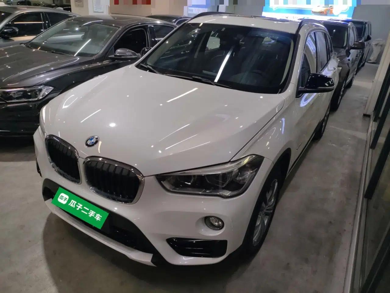 BMW X1 2018 xDrive20Li Luxury Edition — миниатюра 1