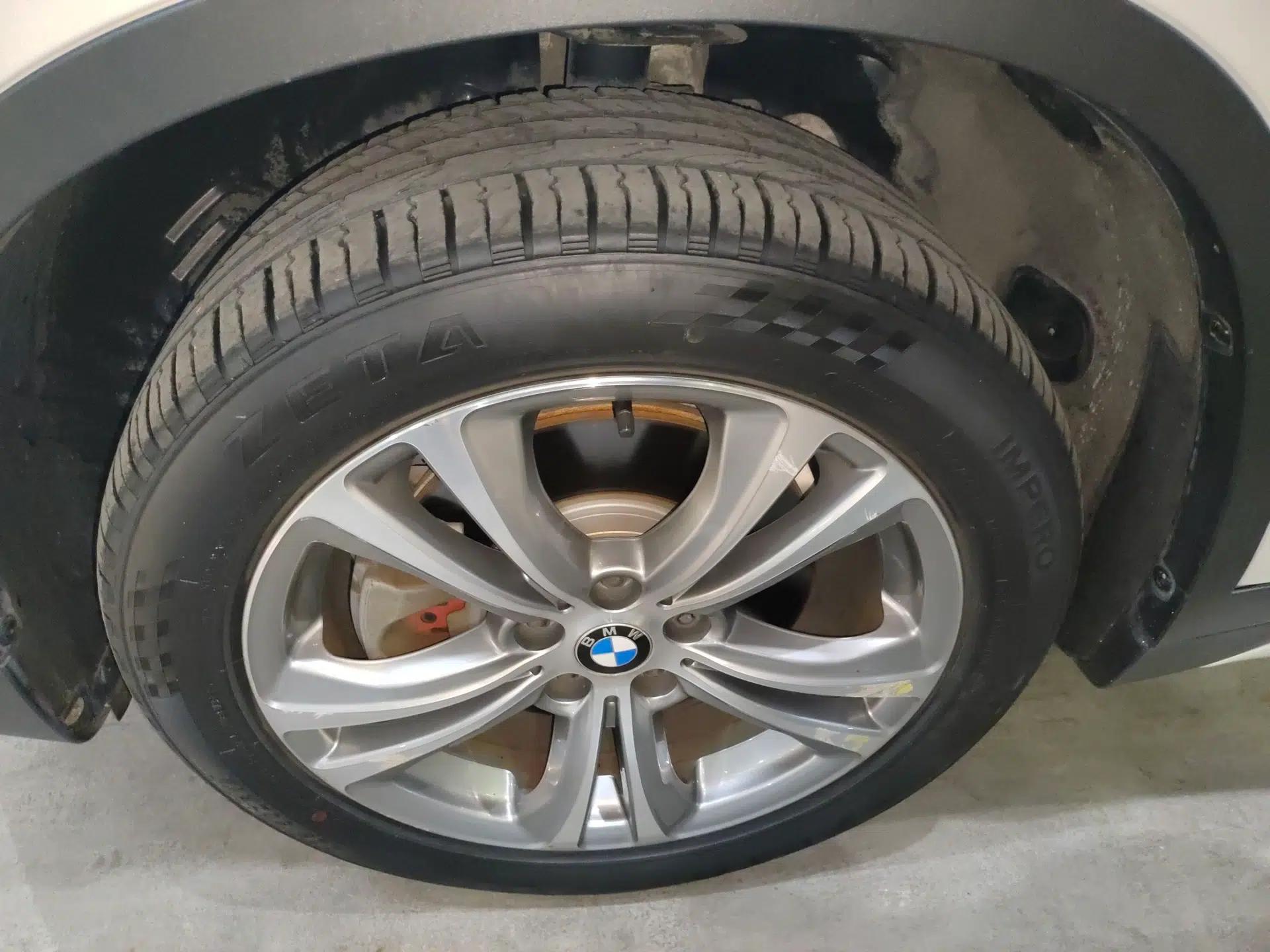 BMW X1 2018 xDrive20Li Luxury Edition — миниатюра 9