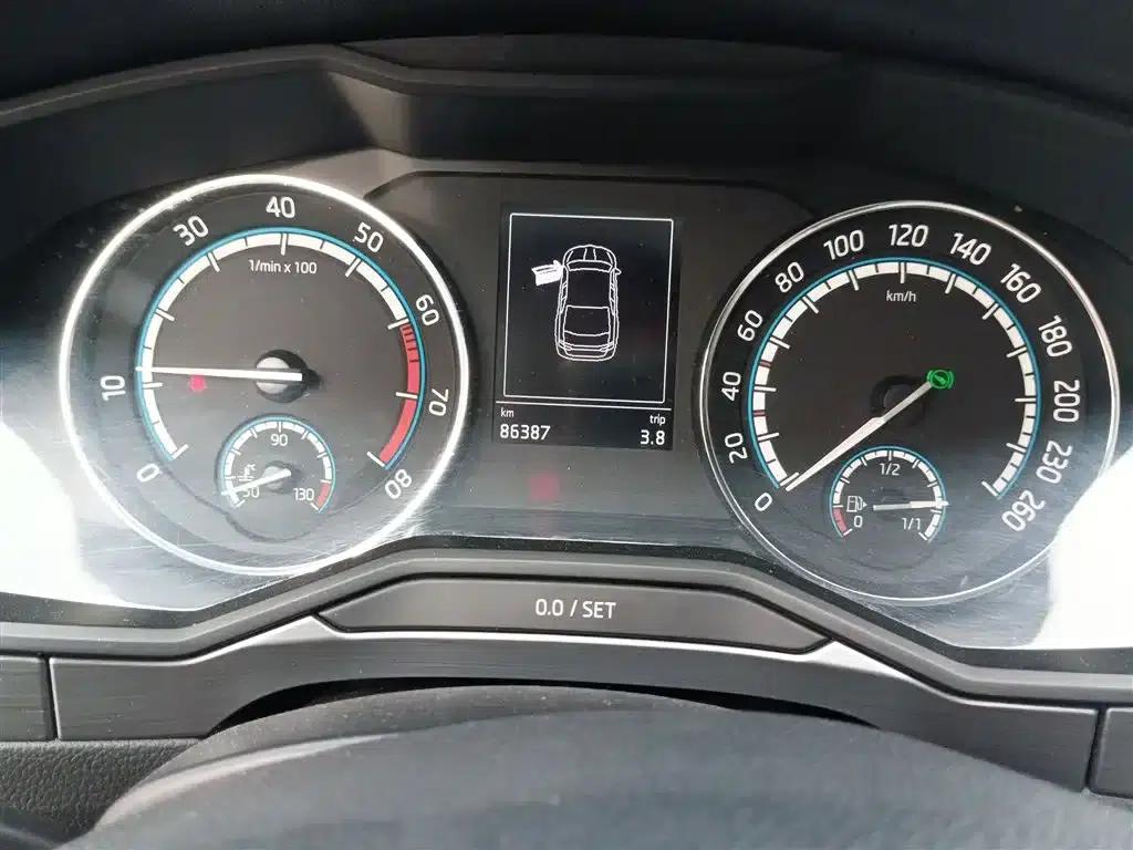 Superb 2019 Facelift TSI280 DSG Comfort Edition — миниатюра 4