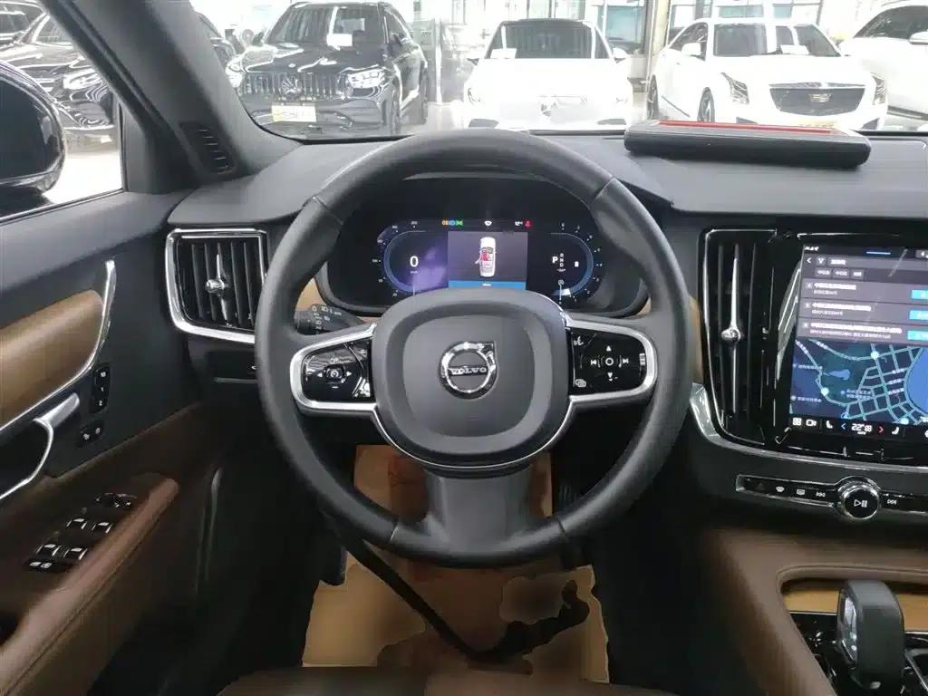 2024 Volvo S90 B5 Smart Luxury Edition — миниатюра 3