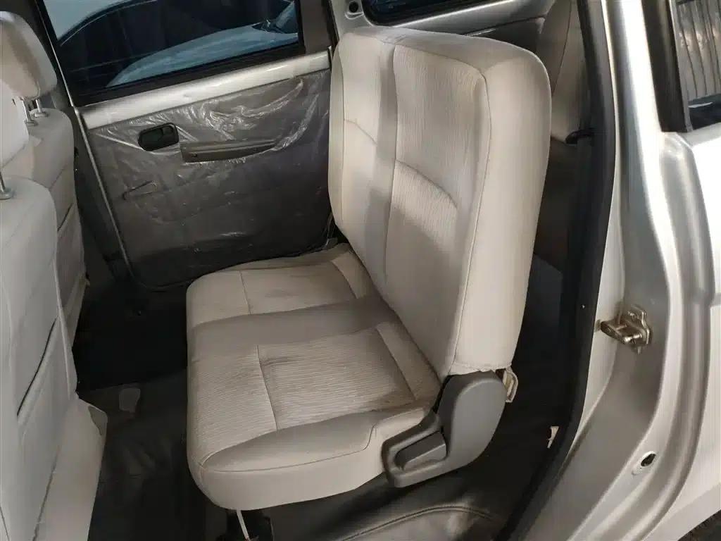 Wuling Hongguang 2010 1.2L Basic Model (National IV Emission Standard) — миниатюра 14