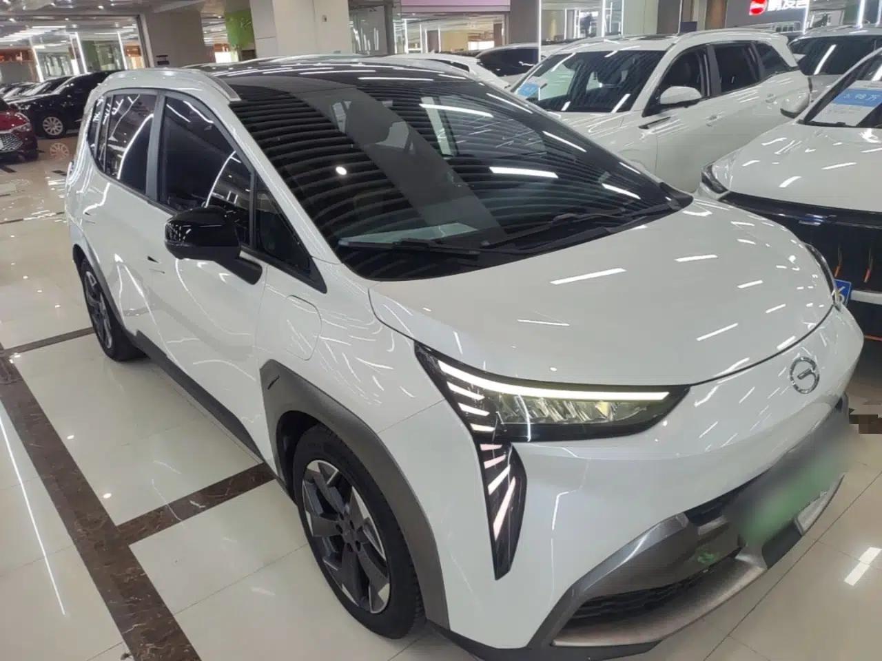 AION Y 2022 70 Intelligent Edition Lithium Iron Phosphate — миниатюра 3