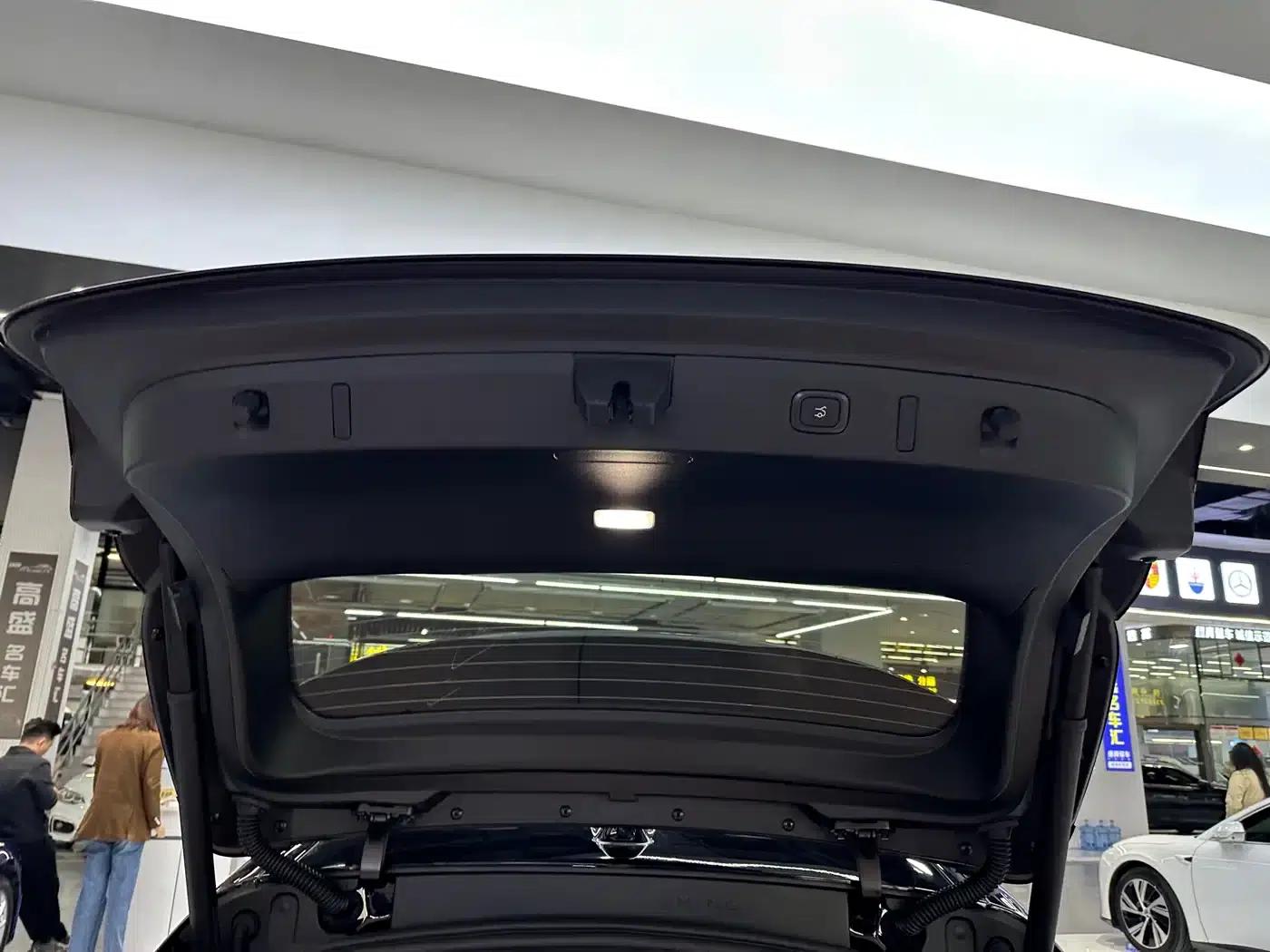 NIO ET5T 2025 75kWh Touring — миниатюра 18