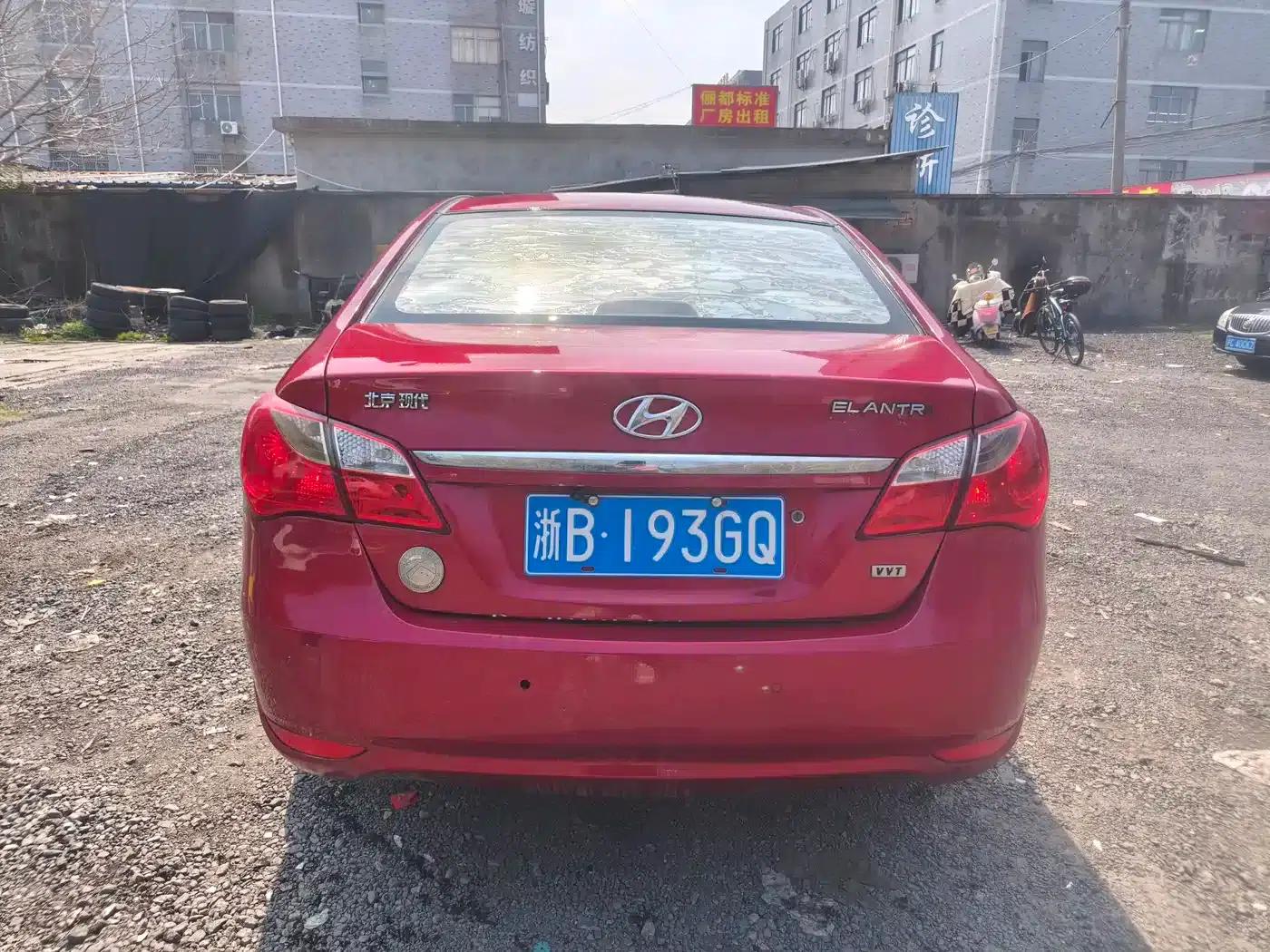 Hyundai Elantra 2011 1.6L Automatic Deluxe — миниатюра 3