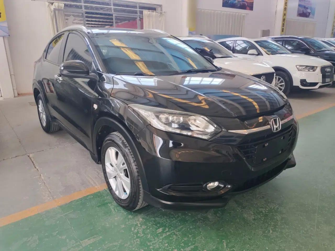Honda Vezel 2018 1.5L CVT 2WD Technology Elite Model — миниатюра 3