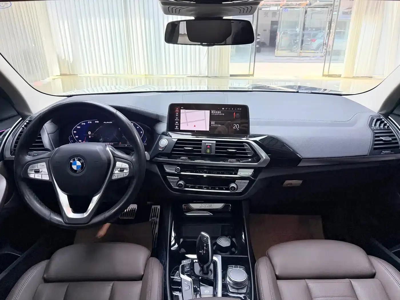 BMW X3 2020 xDrive25i Luxury Package — миниатюра 10