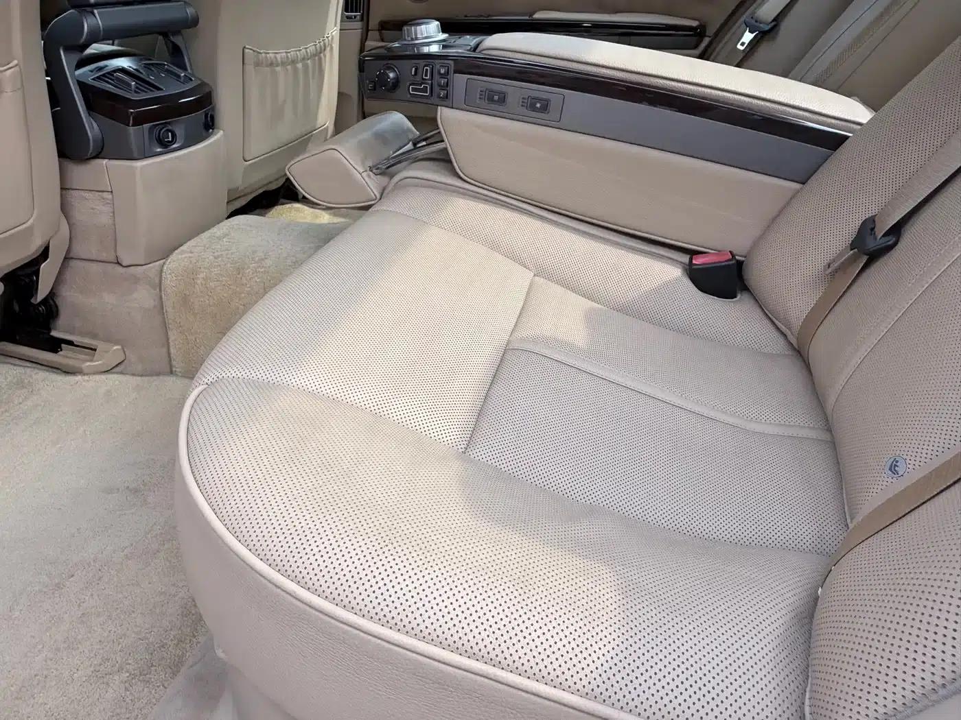 BMW 7 Series 2008 730Li Leading Edition — миниатюра 6