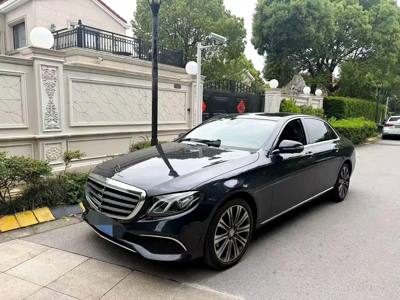 2016 Mercedes-Benz E-Class E 300 L Luxury — миниатюра 1