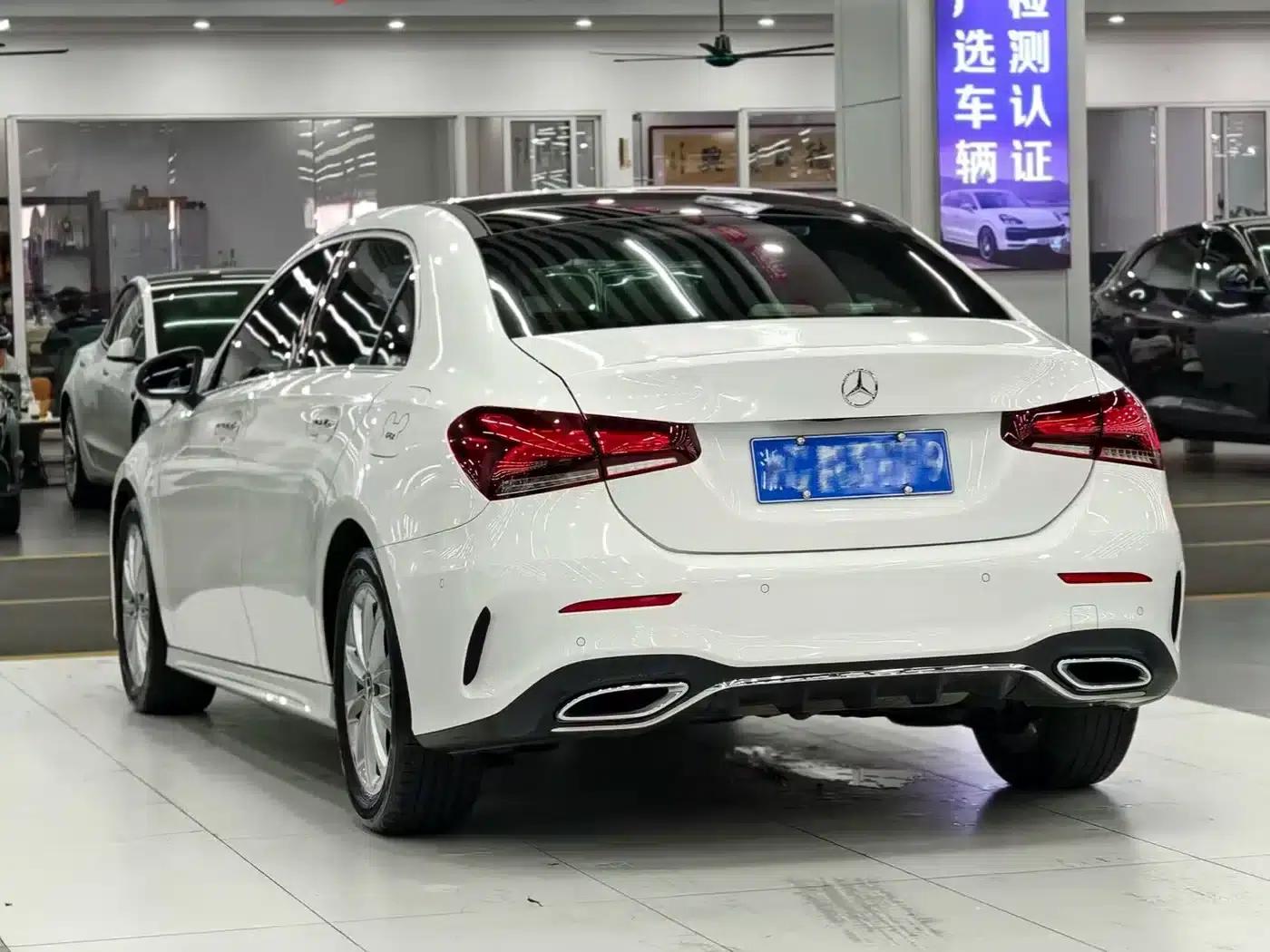 Mercedes-Benz A-Class 2022 A 200 L Sport Sedan Fashion Edition — миниатюра 7