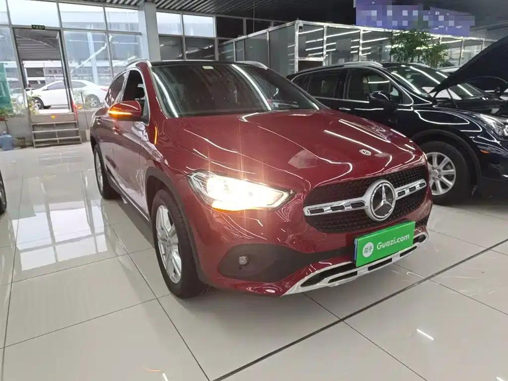 2020 Mercedes-Benz GLA 180 — миниатюра 4
