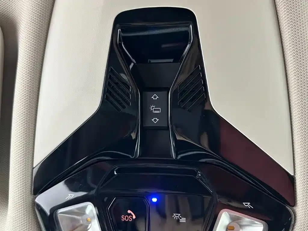2023 BMW X1 sDrive20Li X Design Package — миниатюра 17