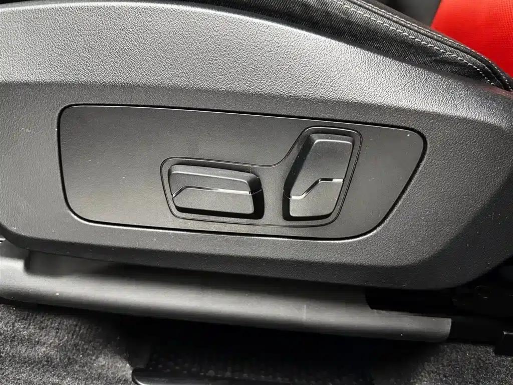 2023 BMW X1 sDrive20Li X Design Package — миниатюра 20