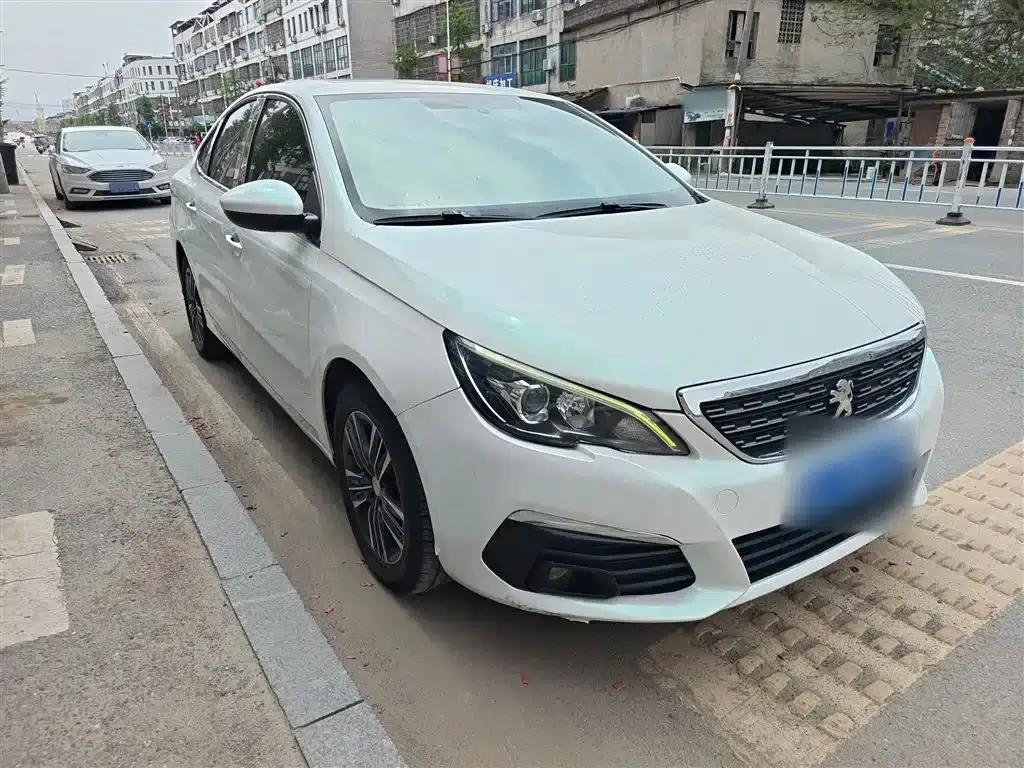 Peugeot 308 2019 1.6L Automatic Luxury Edition (National V Emission Standard) — миниатюра 4