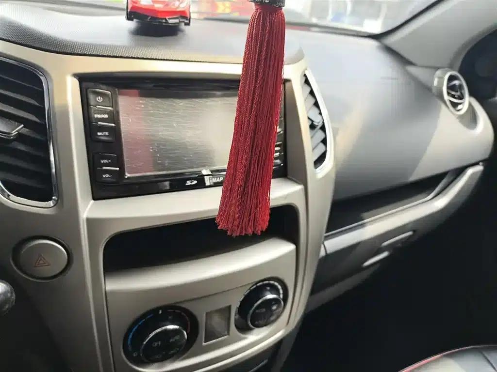 Great Wall M4 2014 1.5L Manual Elite — миниатюра 5