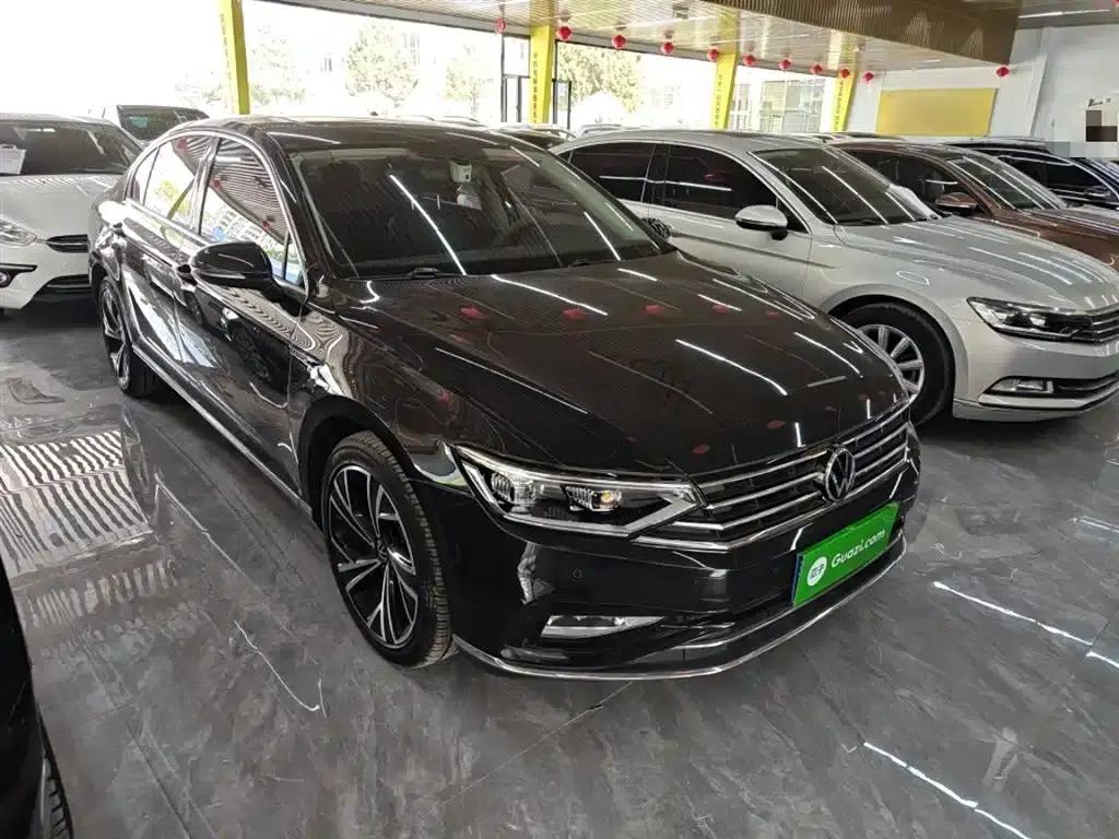 2020 Volkswagen Passat 330TSI DSG Luxury — миниатюра 5