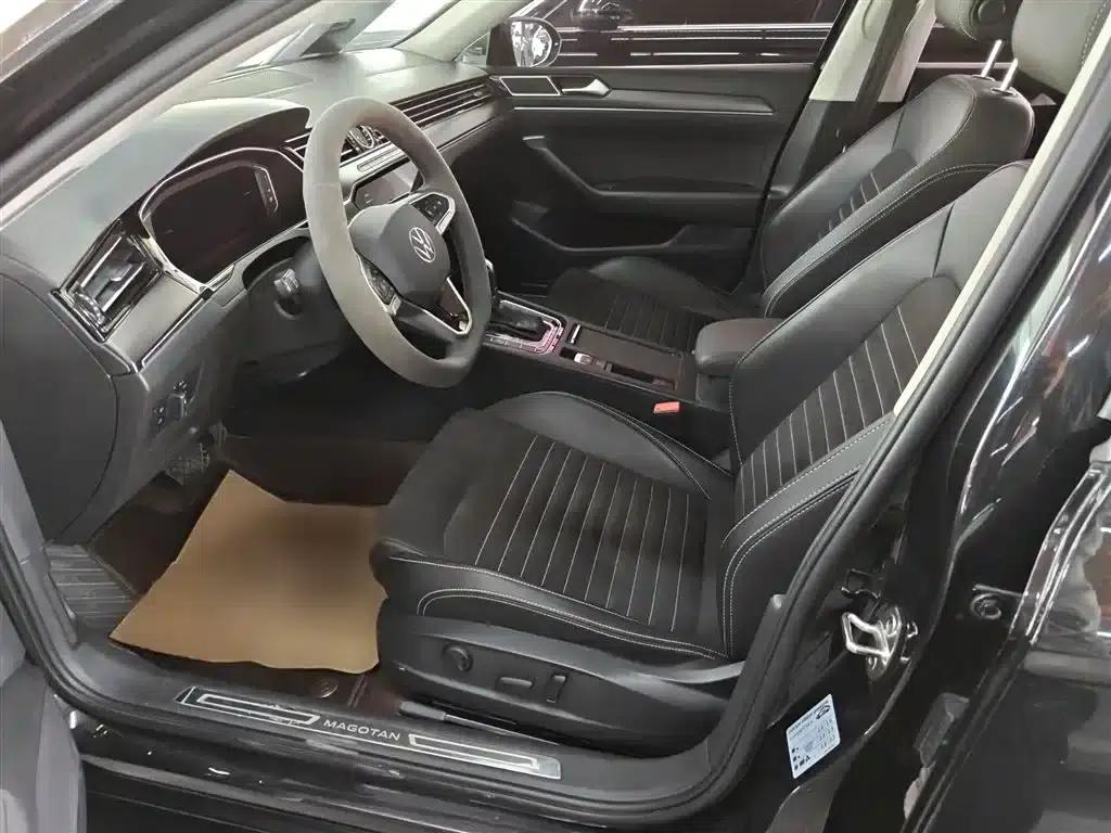 2020 Volkswagen Passat 330TSI DSG Luxury — миниатюра 7