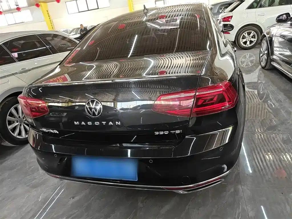 2020 Volkswagen Passat 330TSI DSG Luxury — миниатюра 8