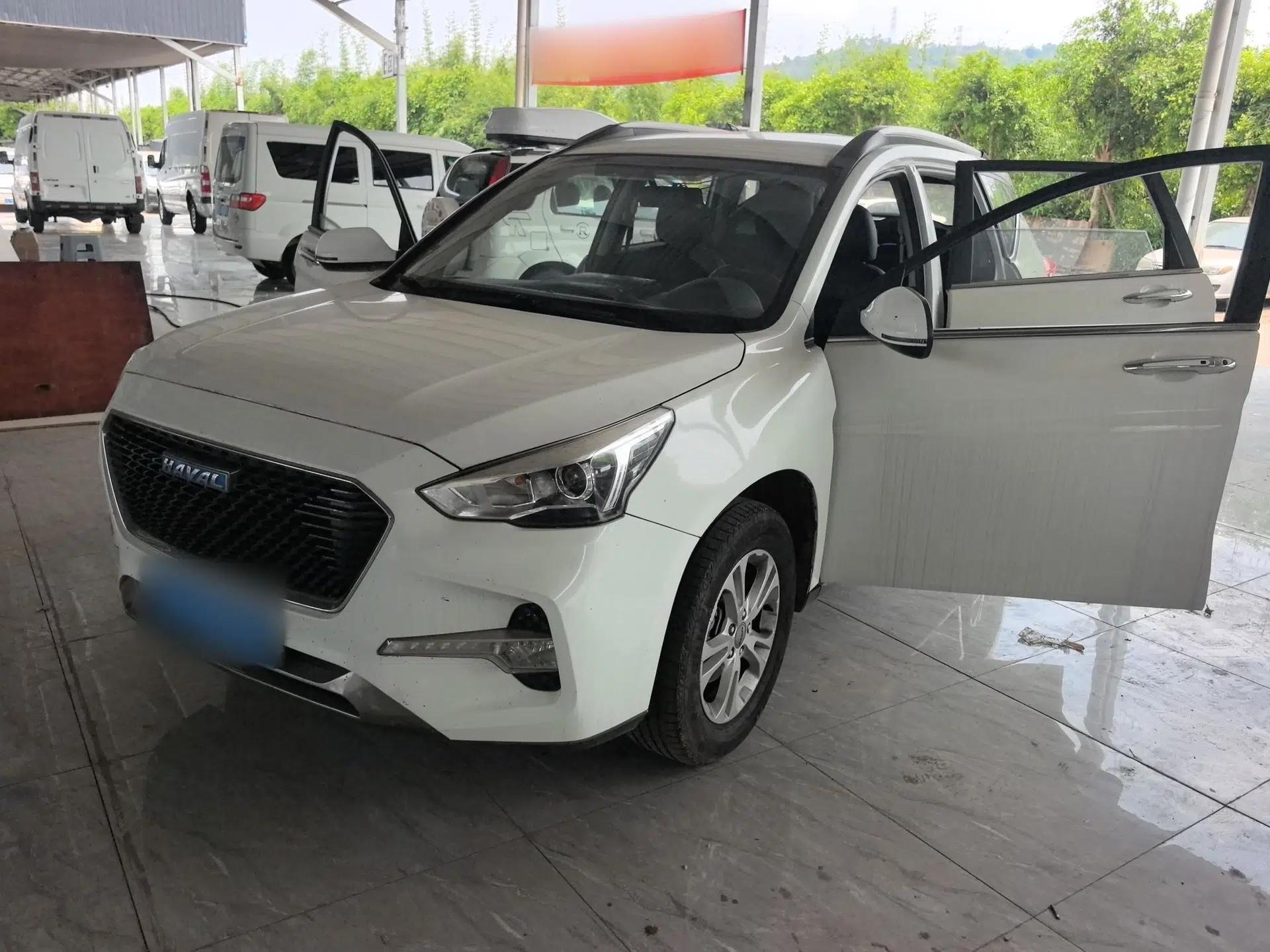 Haval M6 2018 1.5T Manual Two-Wheel Drive Urban Model — миниатюра 1