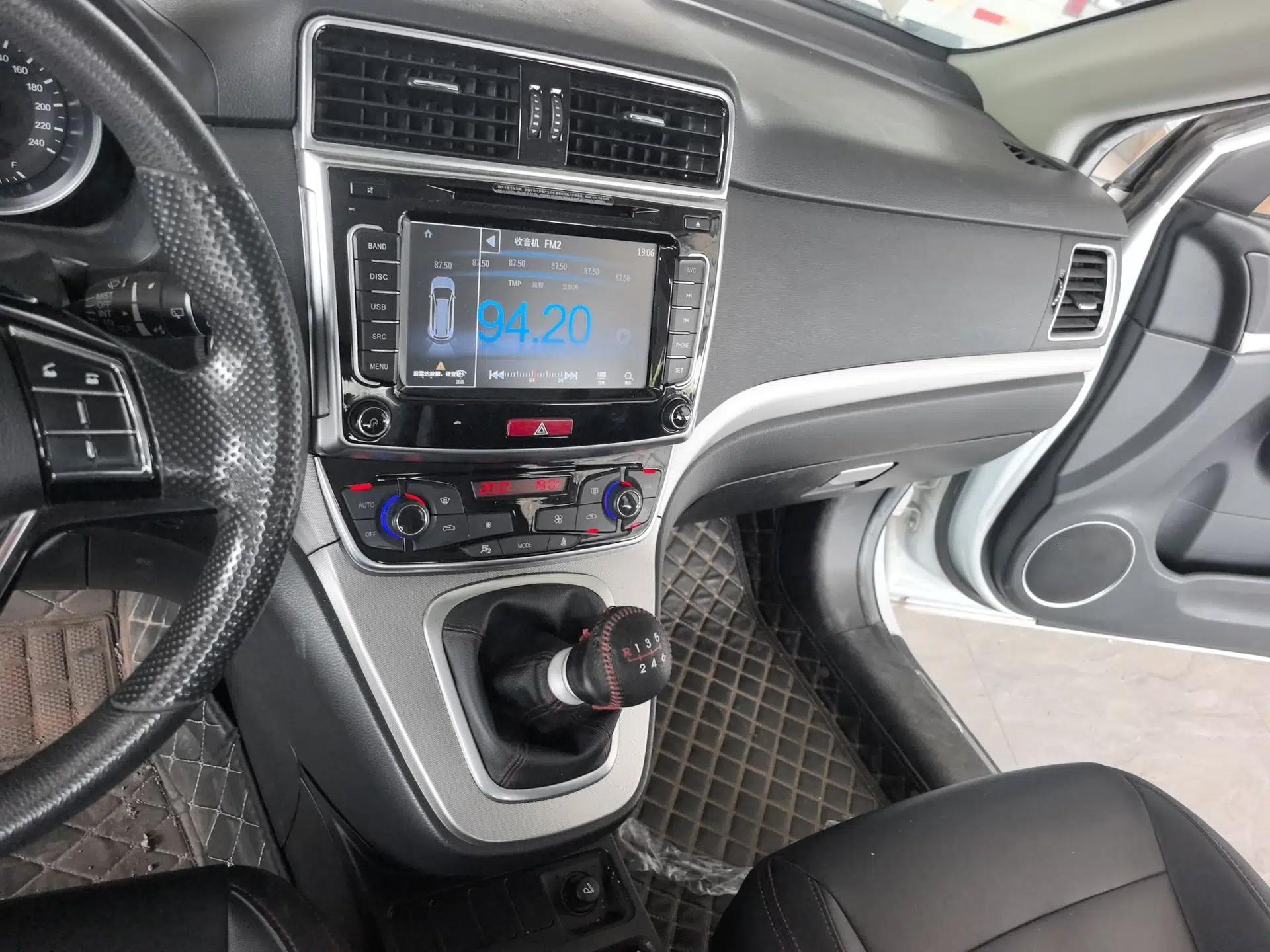 Haval M6 2018 1.5T Manual Two-Wheel Drive Urban Model — миниатюра 16