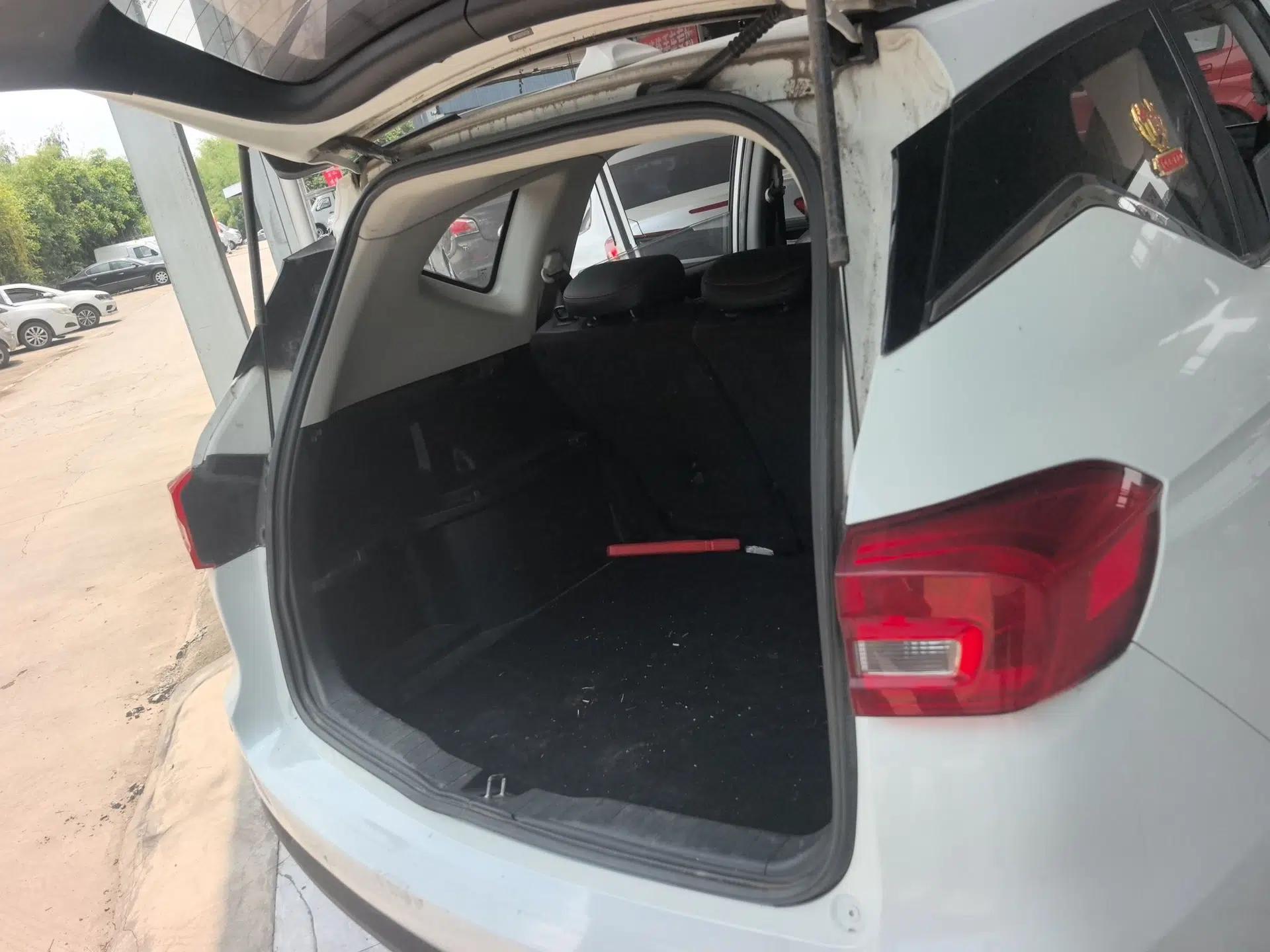 Haval M6 2018 1.5T Manual Two-Wheel Drive Urban Model — миниатюра 22