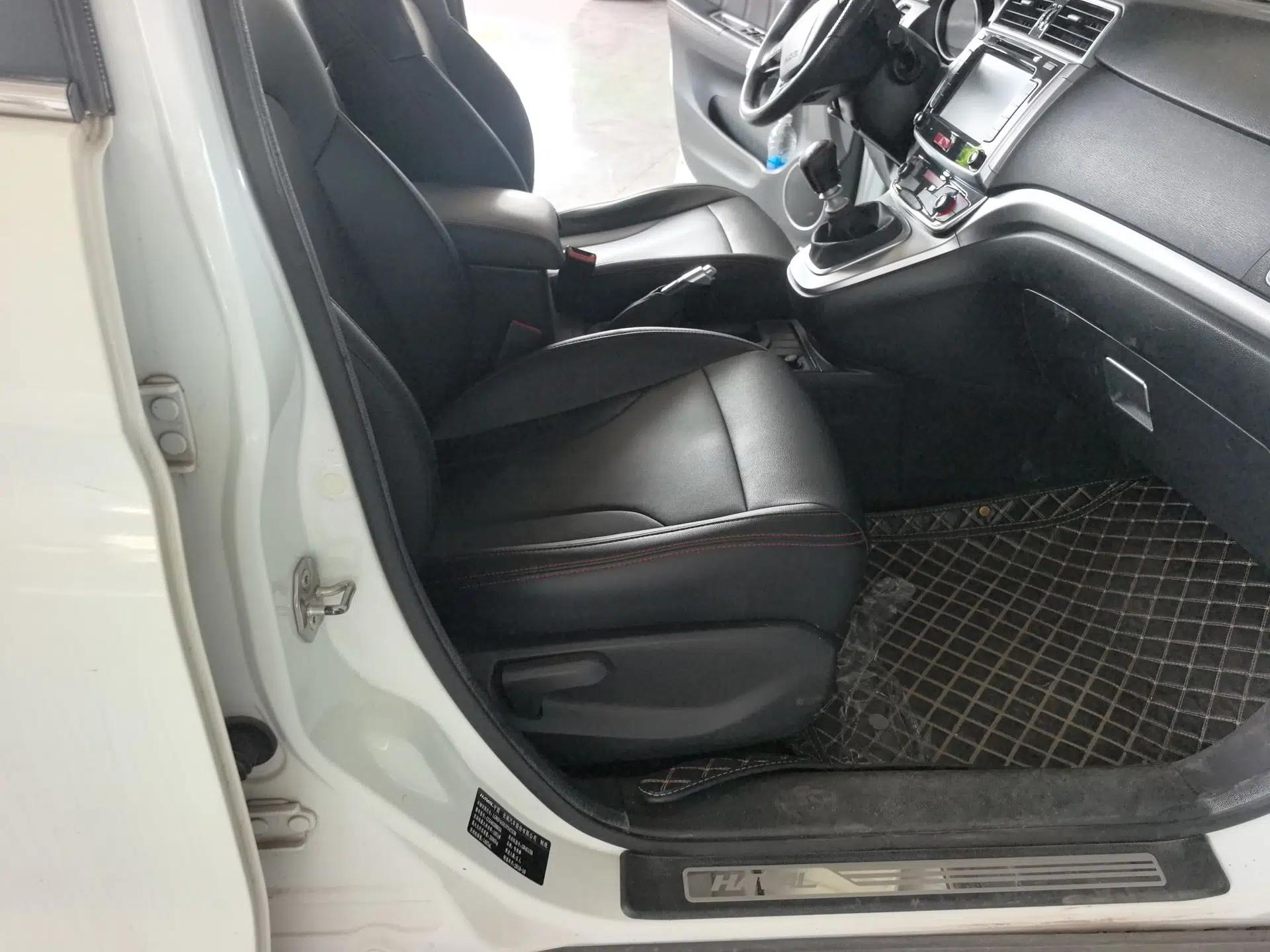 Haval M6 2018 1.5T Manual Two-Wheel Drive Urban Model — миниатюра 23