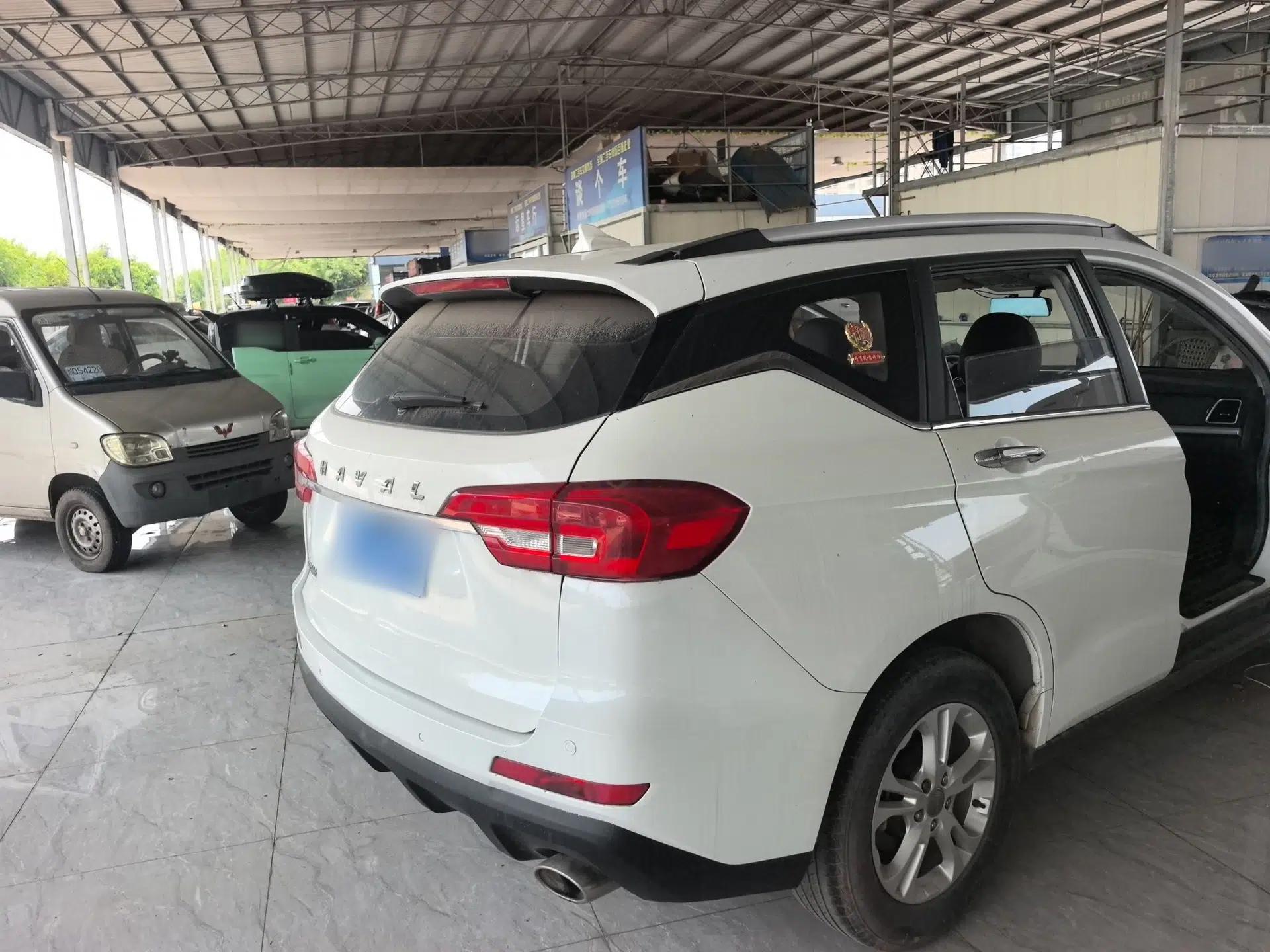 Haval M6 2018 1.5T Manual Two-Wheel Drive Urban Model — миниатюра 6