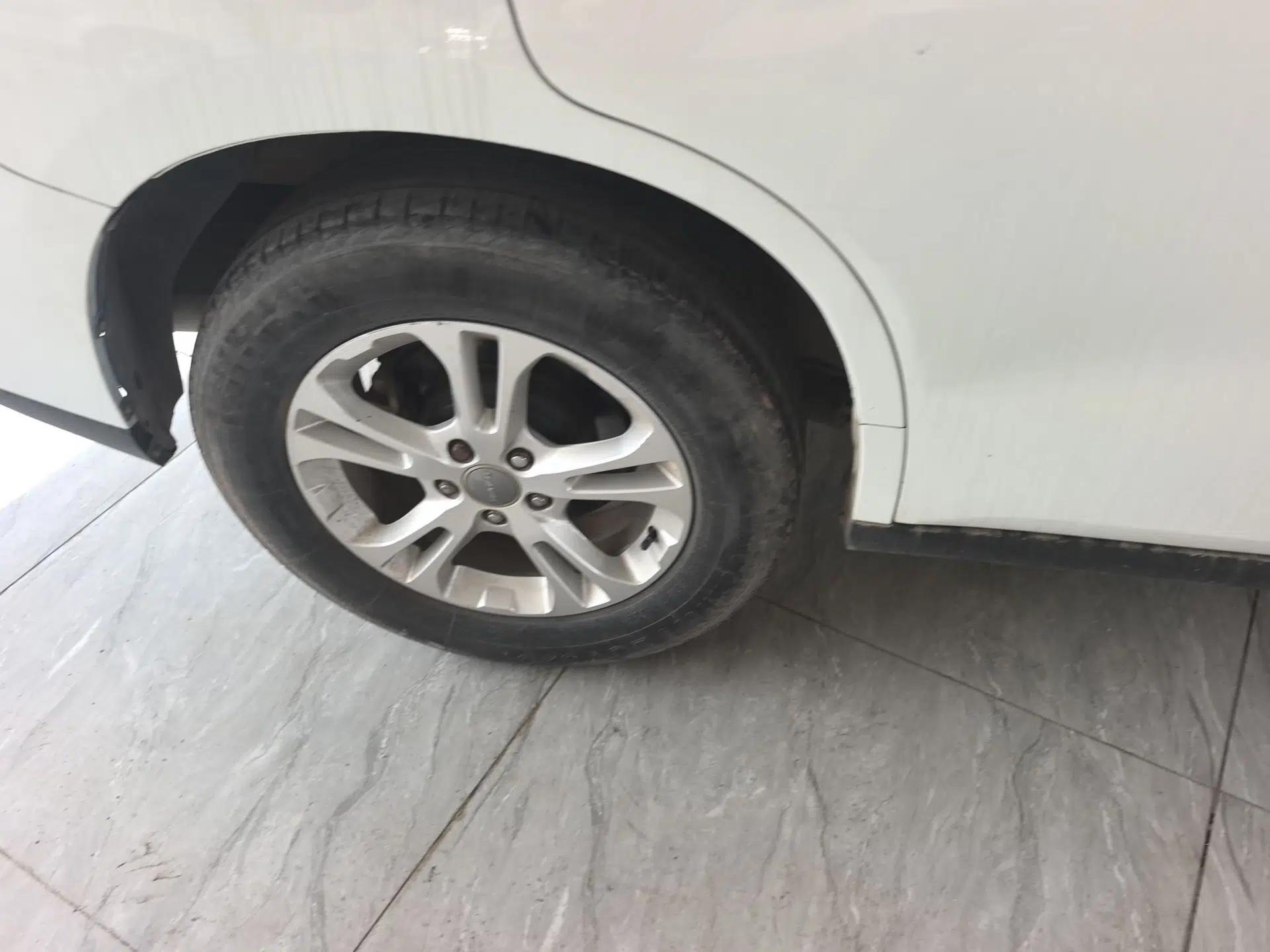 Haval M6 2018 1.5T Manual Two-Wheel Drive Urban Model — миниатюра 10