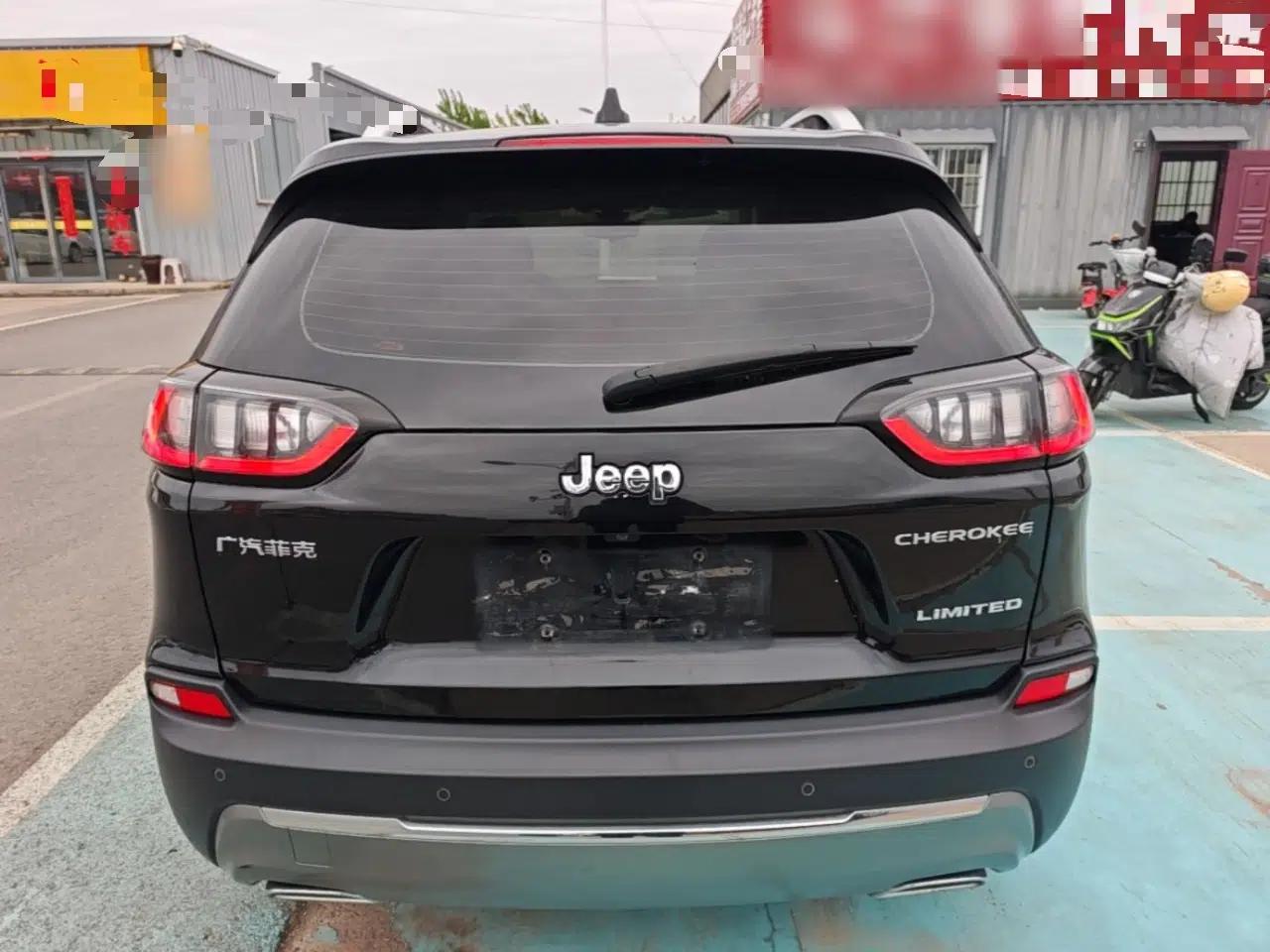 Jeep Cherokee 2019 2.0T Two-Wheel Drive Smart Enjoyment Version China V — миниатюра 5
