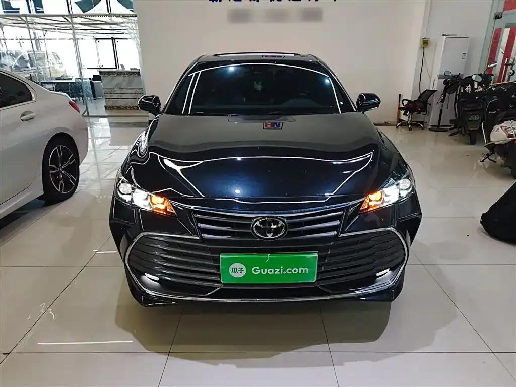2021 Toyota Avalon 2.5L Luxury Edition — миниатюра 3