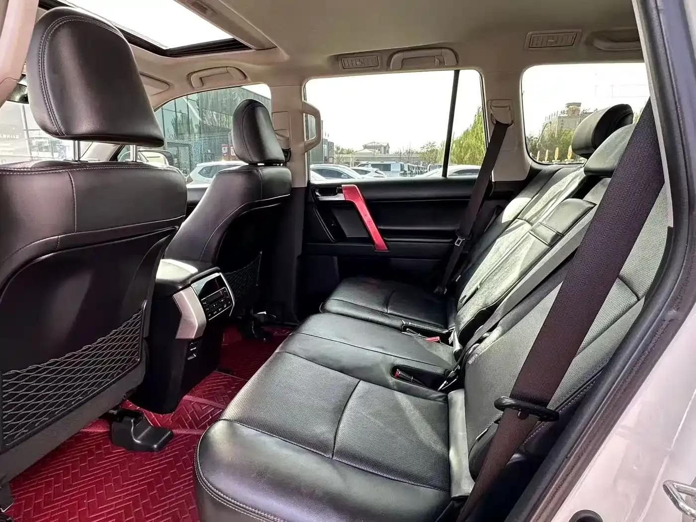 2018 Prado 3.5L Automatic TX-L with Rear-mounted Spare Tire — миниатюра 6