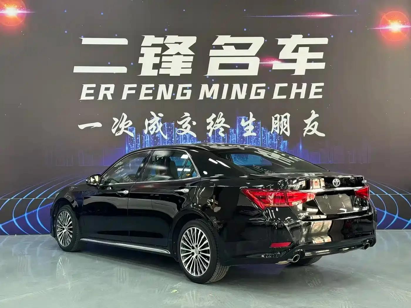 Crown 2018 2.0T Sport Edition — миниатюра 6