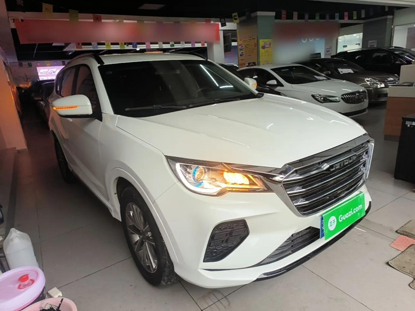 JETOUR X70 2020 1.5T Manual Comfort Edition 6 Seats — миниатюра 3
