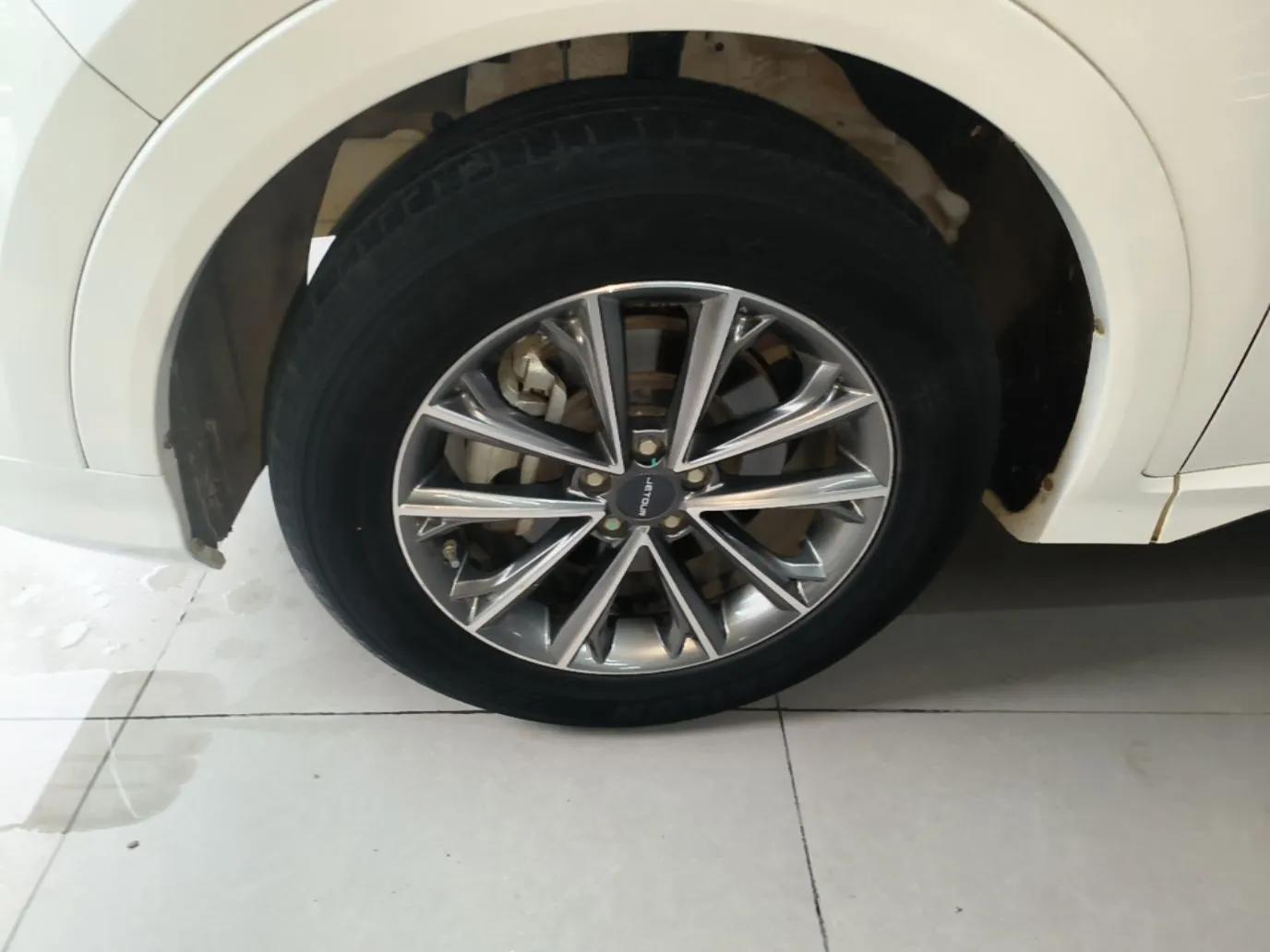 JETOUR X70 2020 1.5T Manual Comfort Edition 6 Seats — миниатюра 8