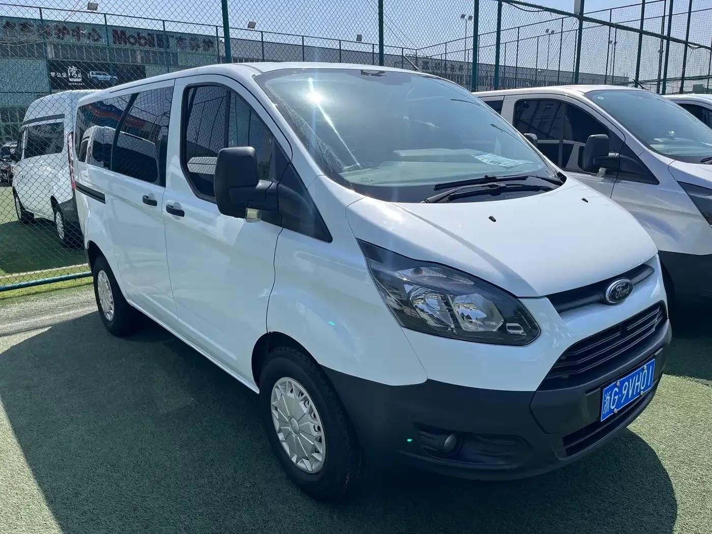 Ford Transit 2017 2.0T Diesel Multi-purpose Commercial Vehicle, Short Wheelbase, Low Roof, National IV Emission Standard — миниатюра 3