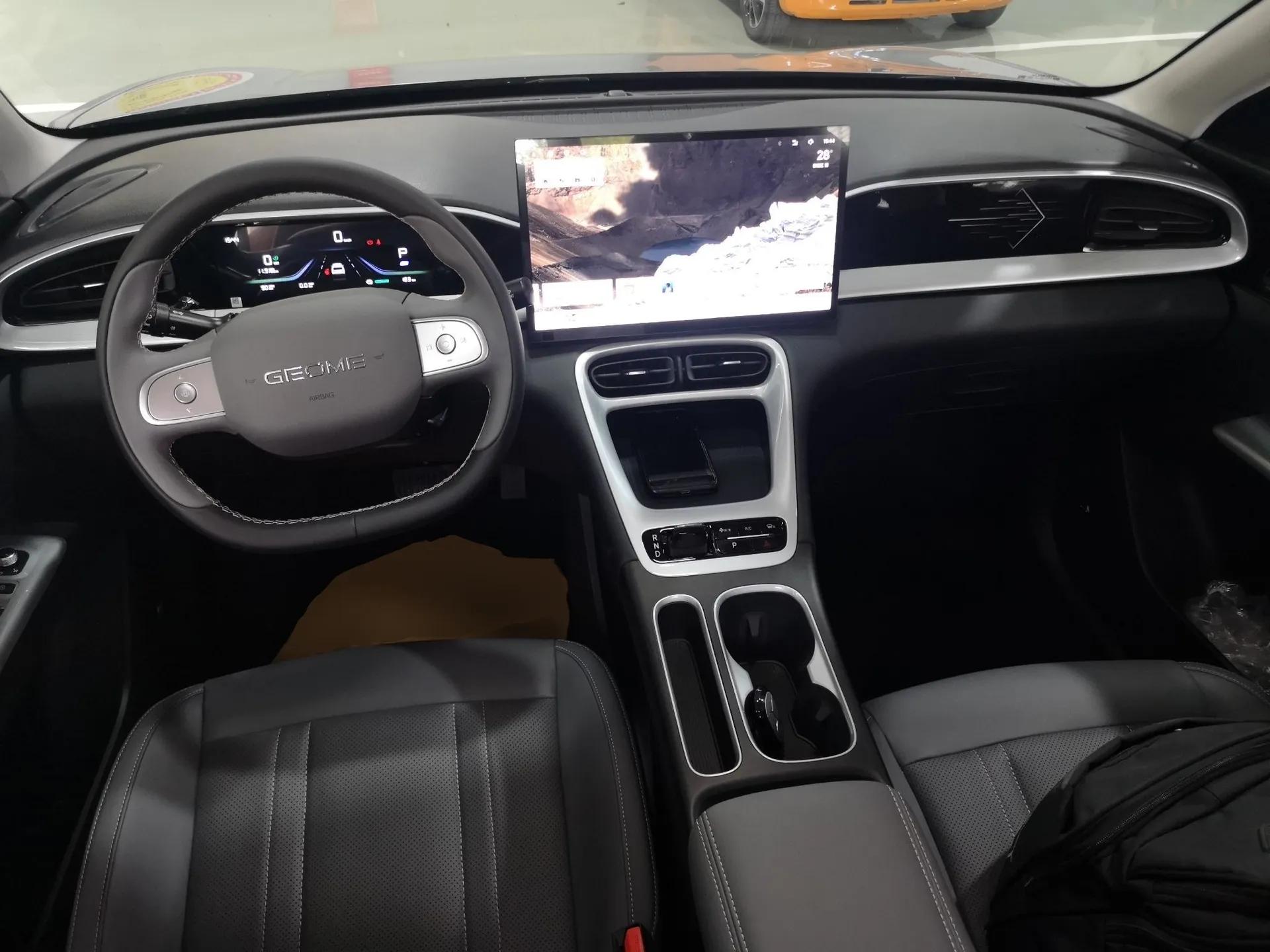 Geely Galaxy Geome 2026 Model 310km Dream Edition — миниатюра 13