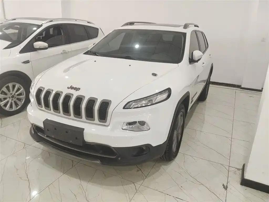 Jeep Cherokee 2016 2.4L 75th Anniversary Edition — миниатюра 1
