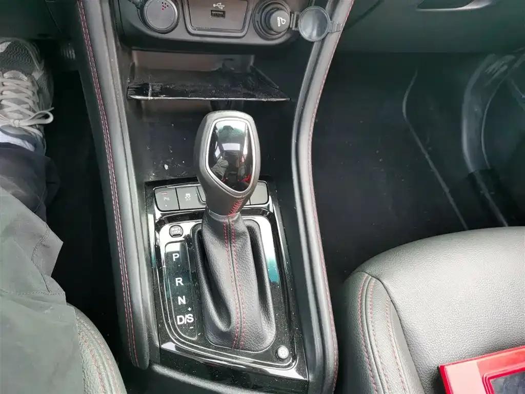Refine S3 2017 1.6L CVT Luxury Intelligent Model — миниатюра 14