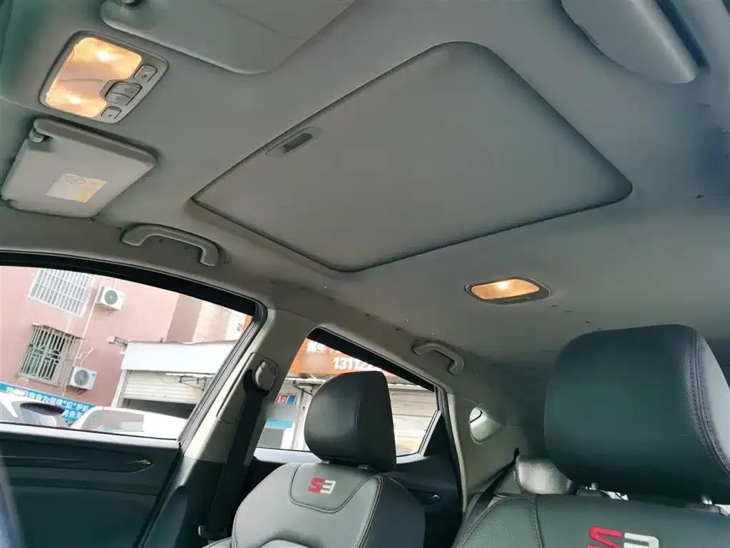 Refine S3 2017 1.6L CVT Luxury Intelligent Model — миниатюра 18