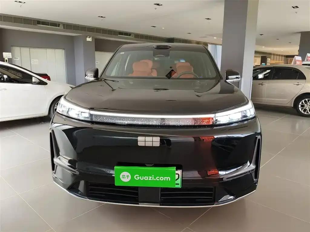 Galaxy M9 2025 210km/h AWD Navigator Edition — миниатюра 3