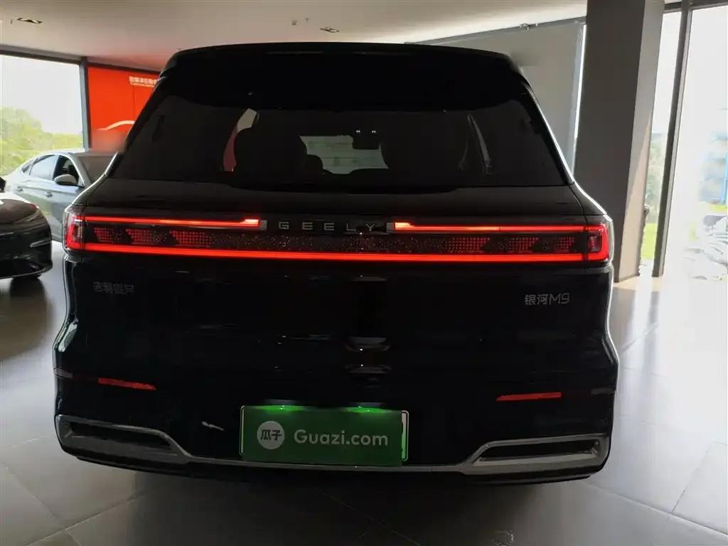 Galaxy M9 2025 210km/h AWD Navigator Edition — миниатюра 6