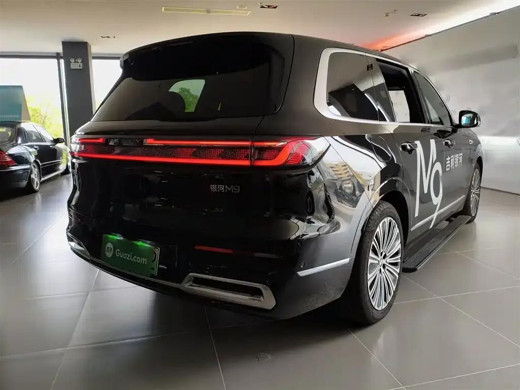 Galaxy M9 2025 210km/h AWD Navigator Edition — миниатюра 7