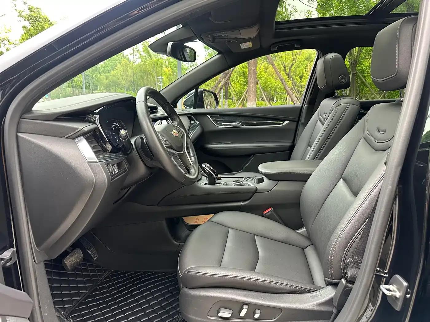 Cadillac XT5 2022 2.0T 2WD Luxury — миниатюра 4