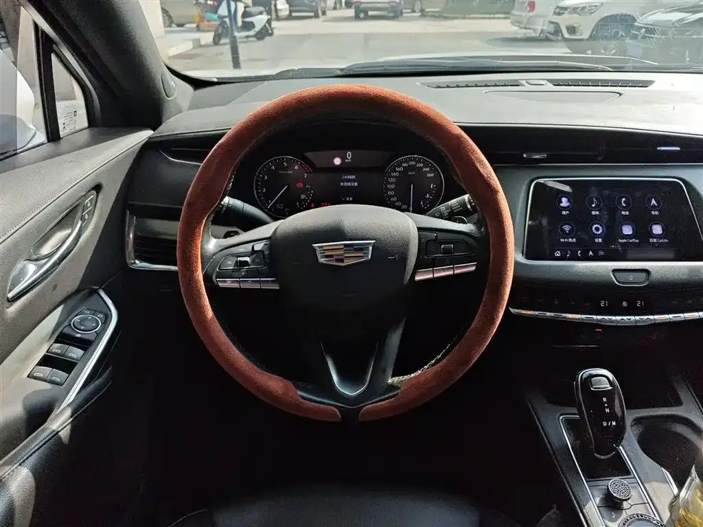 Cadillac XT4 2020 28T Two-Wheel Drive Premium Edition — миниатюра 11