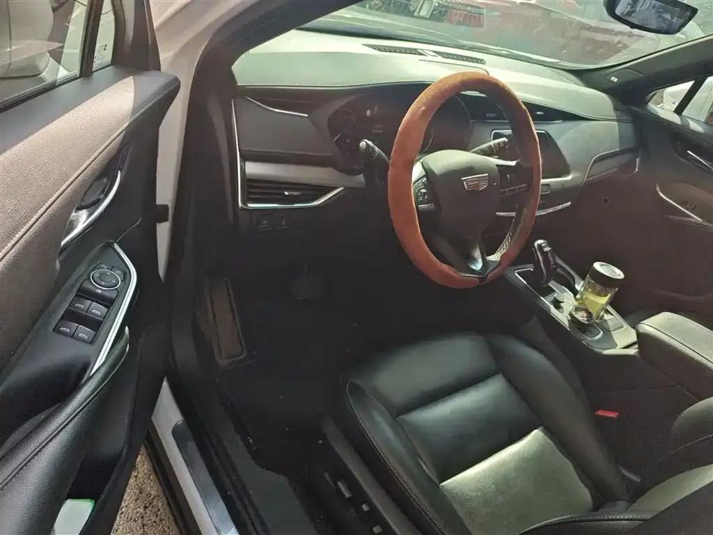 Cadillac XT4 2020 28T Two-Wheel Drive Premium Edition — миниатюра 16