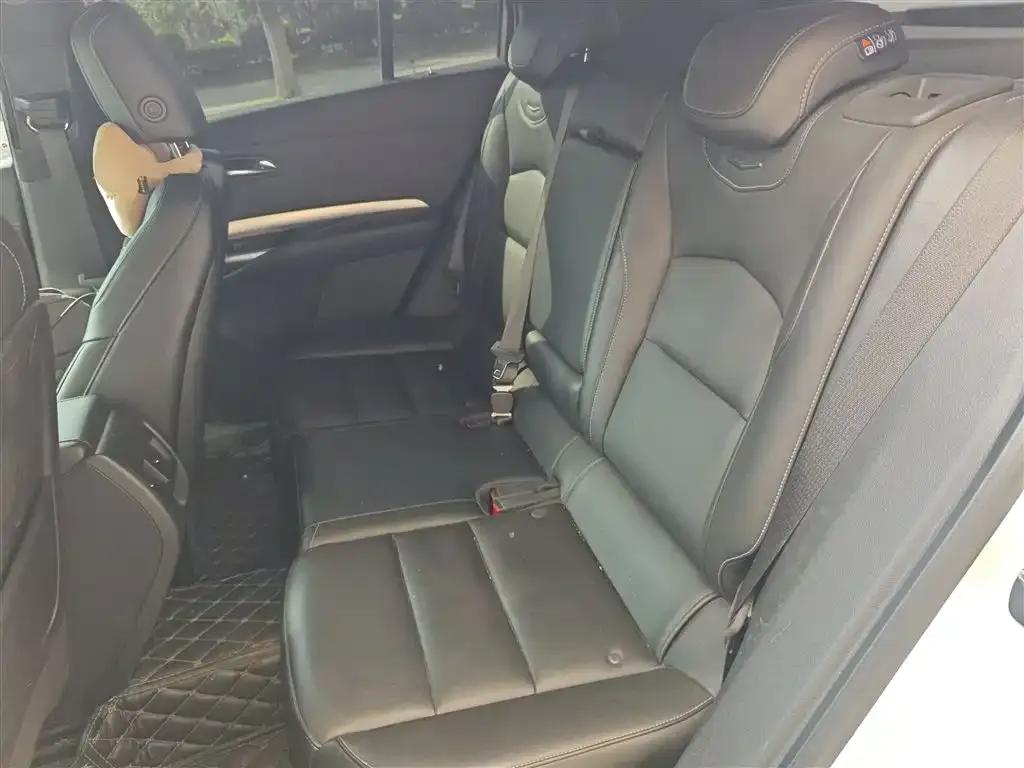 Cadillac XT4 2020 28T Two-Wheel Drive Premium Edition — миниатюра 17