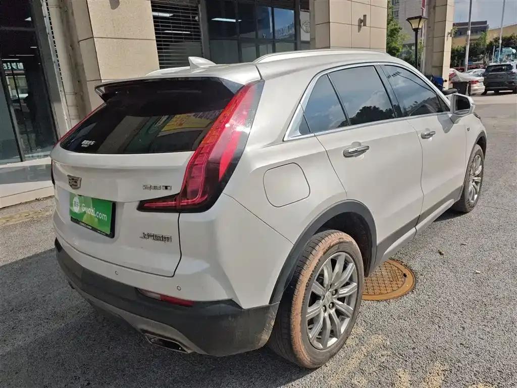 Cadillac XT4 2020 28T Two-Wheel Drive Premium Edition — миниатюра 7